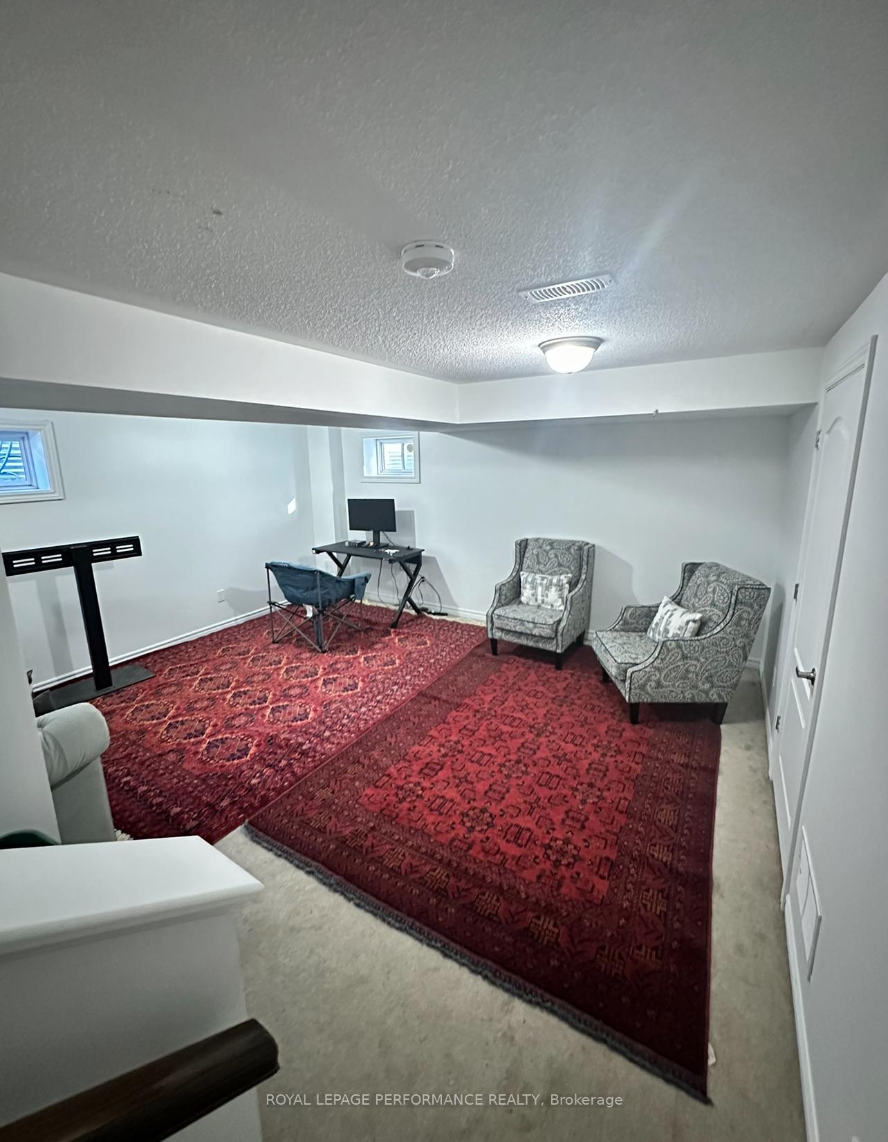 Photo 12 of 8 Dervoy Mews N, Ottawa, Chapel Hill South - Orleans Village — HOMEH