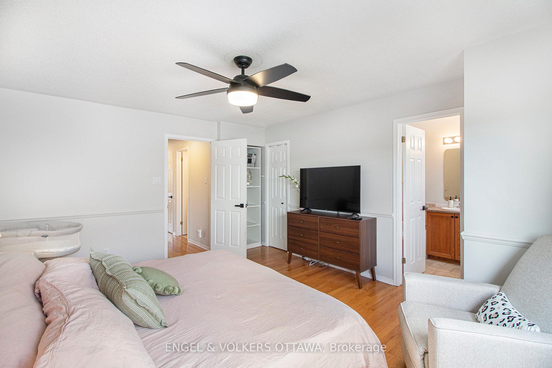 Photo 13 of 2047 Dorima Street, Ottawa, Avalon East — HOMEH