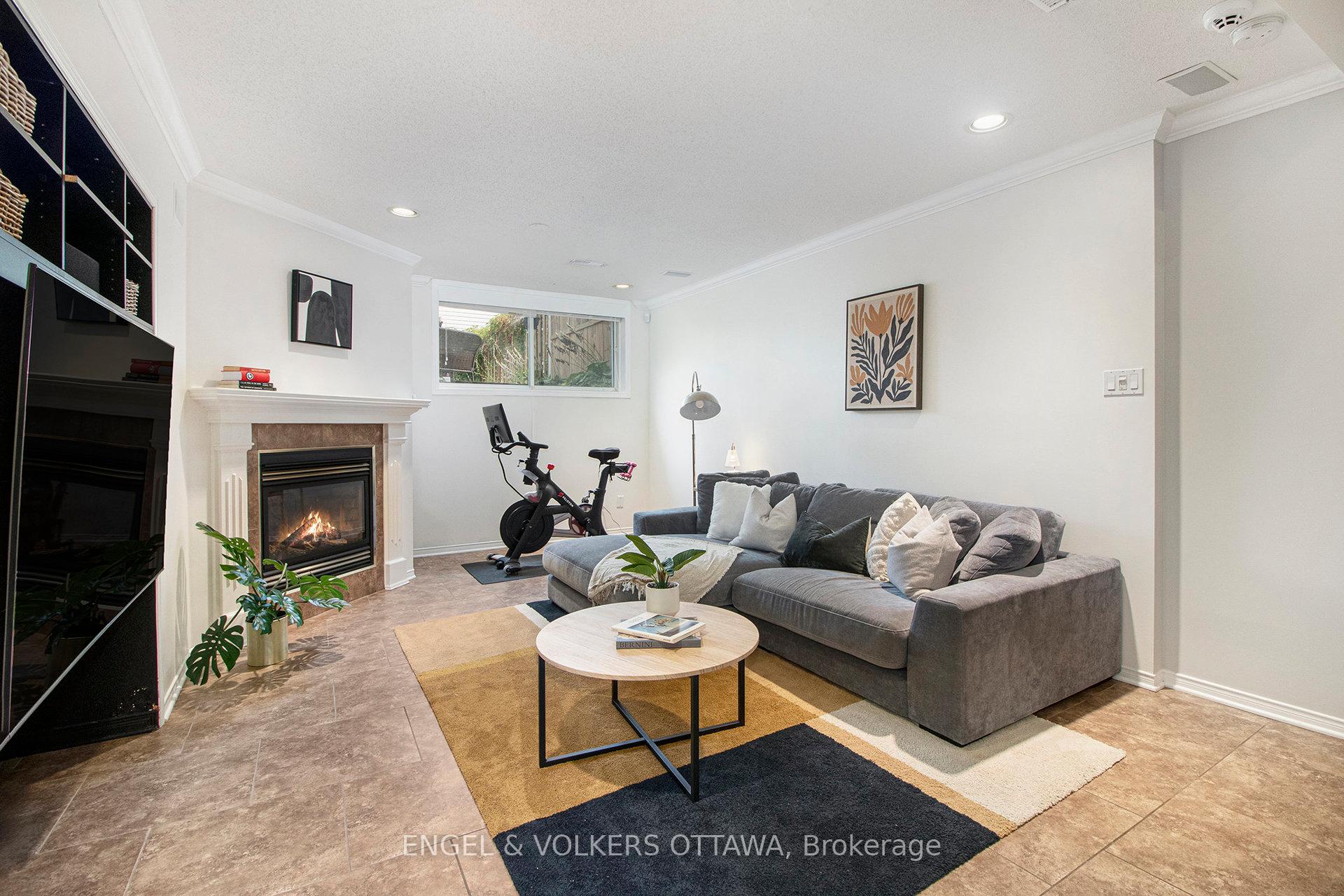 Photo 19 of 2047 Dorima Street, Ottawa, Avalon East — HOMEH
