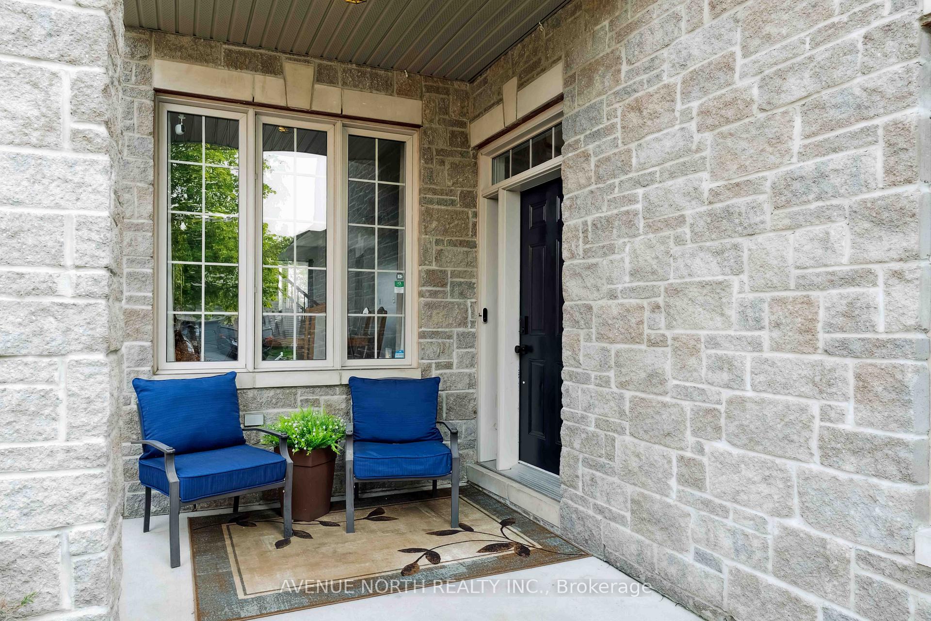 Photo 3 of 272 Trail Side Circle, Ottawa, Springridge/East Village — HOMEH