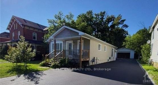 Photo 1 of 542 Main Street, North Dundas, Winchester — HOMEH
