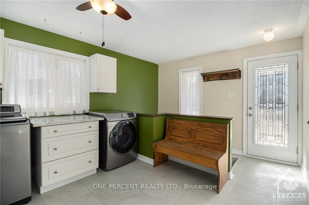 Photo 2 of 542 Main Street, North Dundas, Winchester — HOMEH