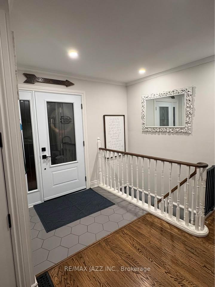 Photo 4 of 1074 Willowdale Avenue, Oshawa, Donevan — HOMEH