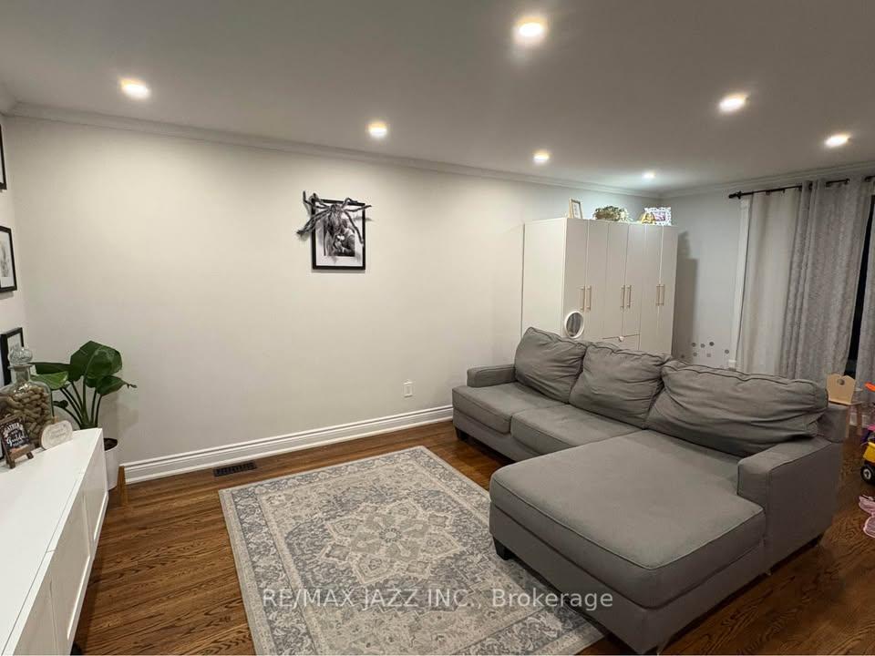 Photo 6 of 1074 Willowdale Avenue, Oshawa, Donevan — HOMEH