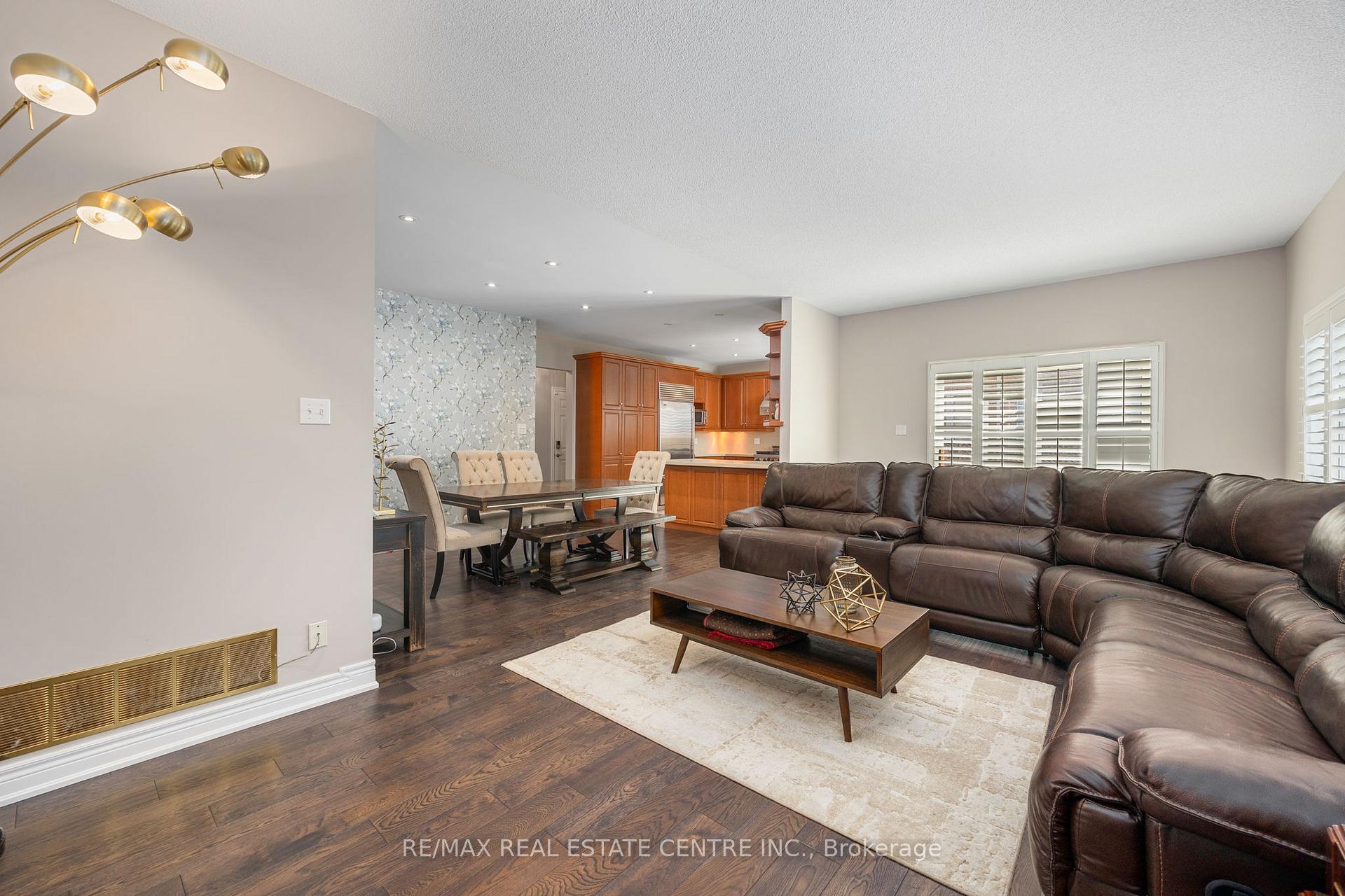Photo 17 of 2388 Eight Line, Oakville, Joshua Creek — HOMEH