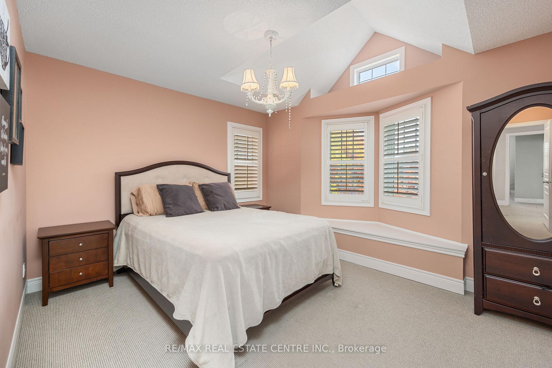 Photo 20 of 2388 Eight Line, Oakville, Joshua Creek — HOMEH