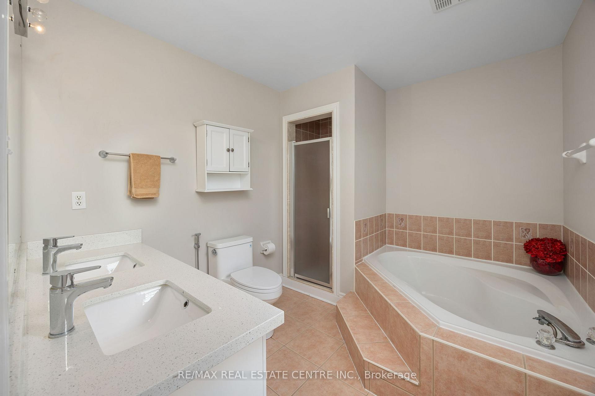 Photo 28 of 2388 Eight Line, Oakville, Joshua Creek — HOMEH