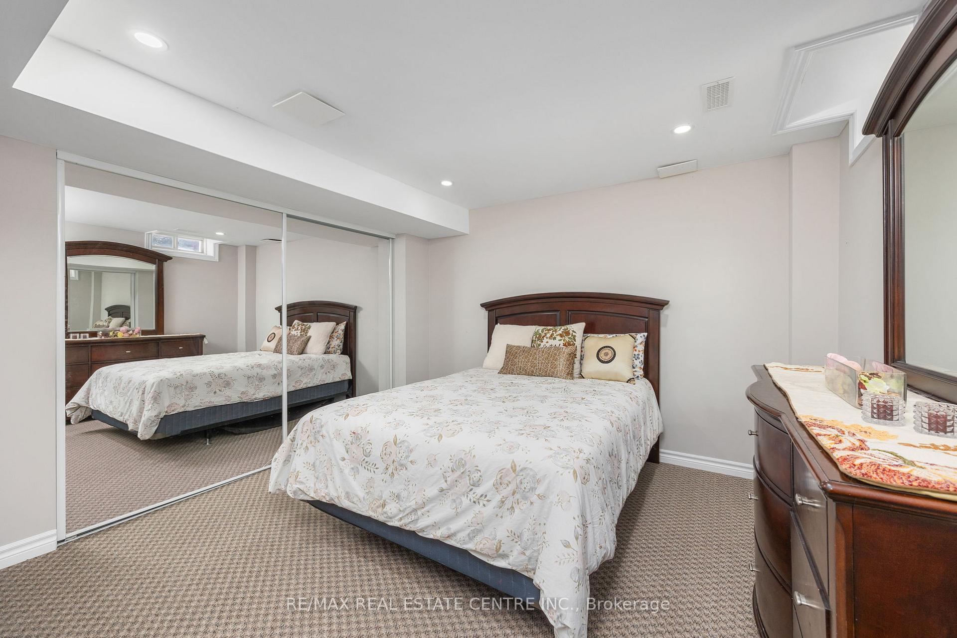 Photo 35 of 2388 Eight Line, Oakville, Joshua Creek — HOMEH