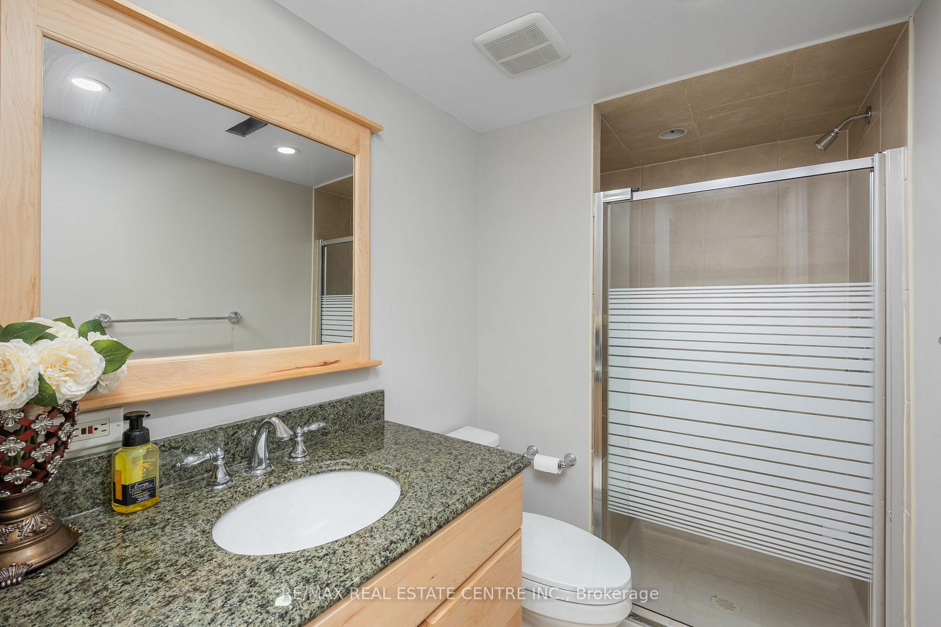 Photo 37 of 2388 Eight Line, Oakville, Joshua Creek — HOMEH