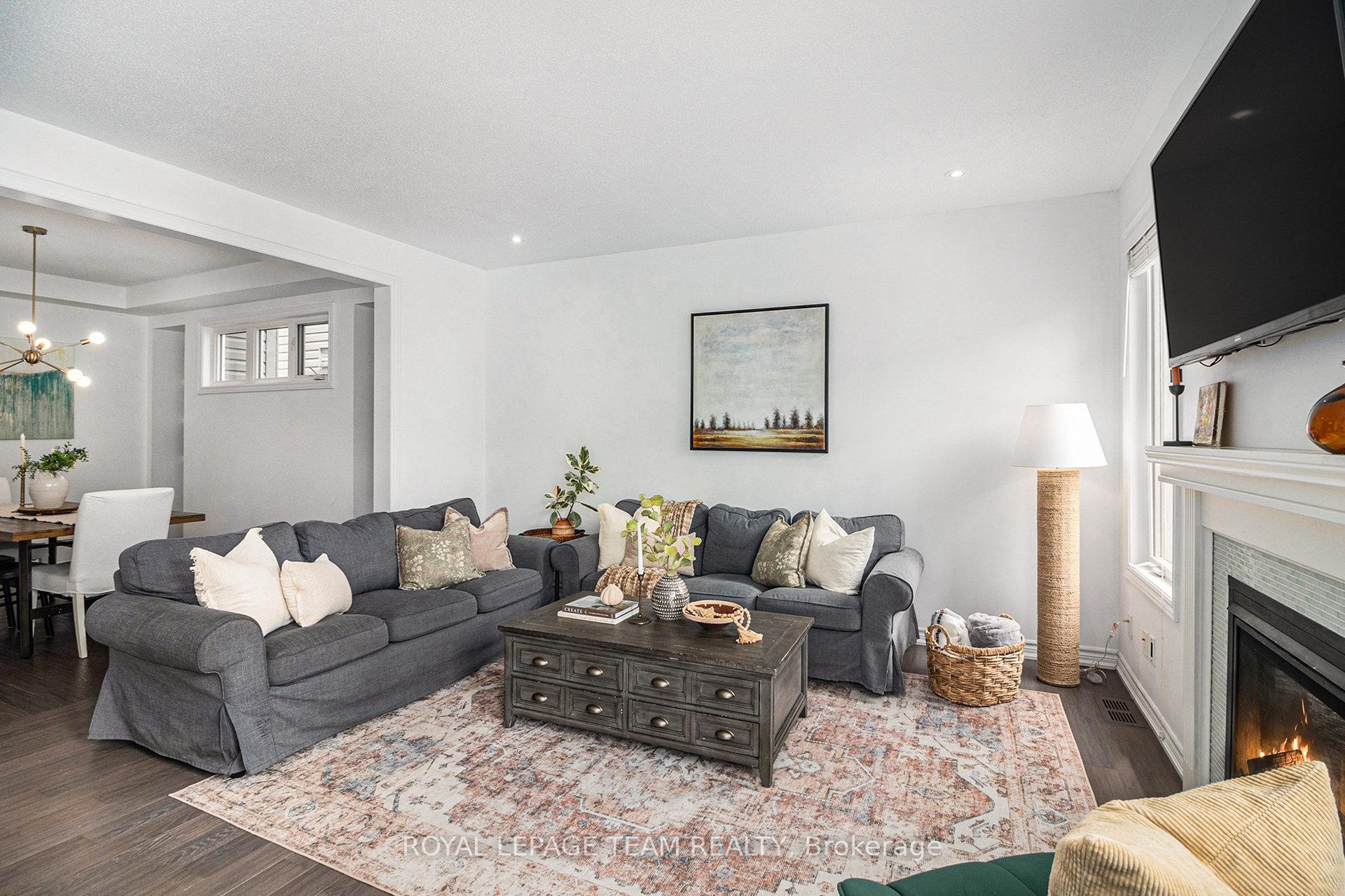 Photo 8 of 283 Casa Grande Circle, Ottawa, Avalon West — HOMEH