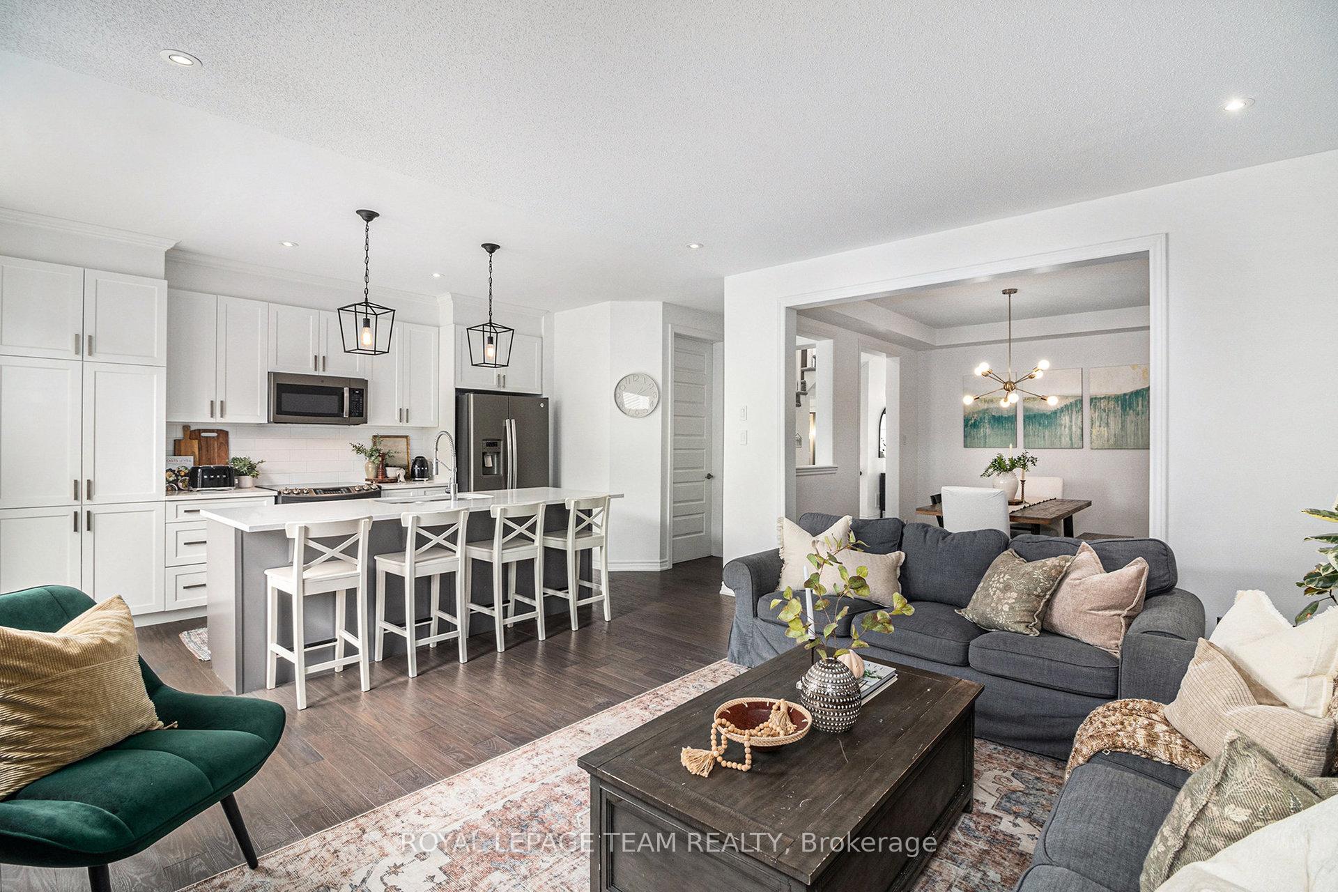 Photo 9 of 283 Casa Grande Circle, Ottawa, Avalon West — HOMEH