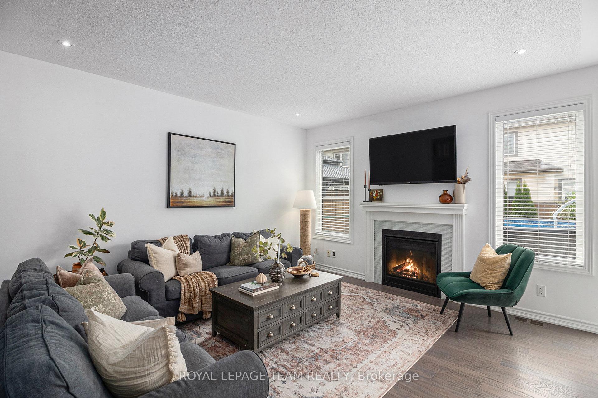 Photo 10 of 283 Casa Grande Circle, Ottawa, Avalon West — HOMEH