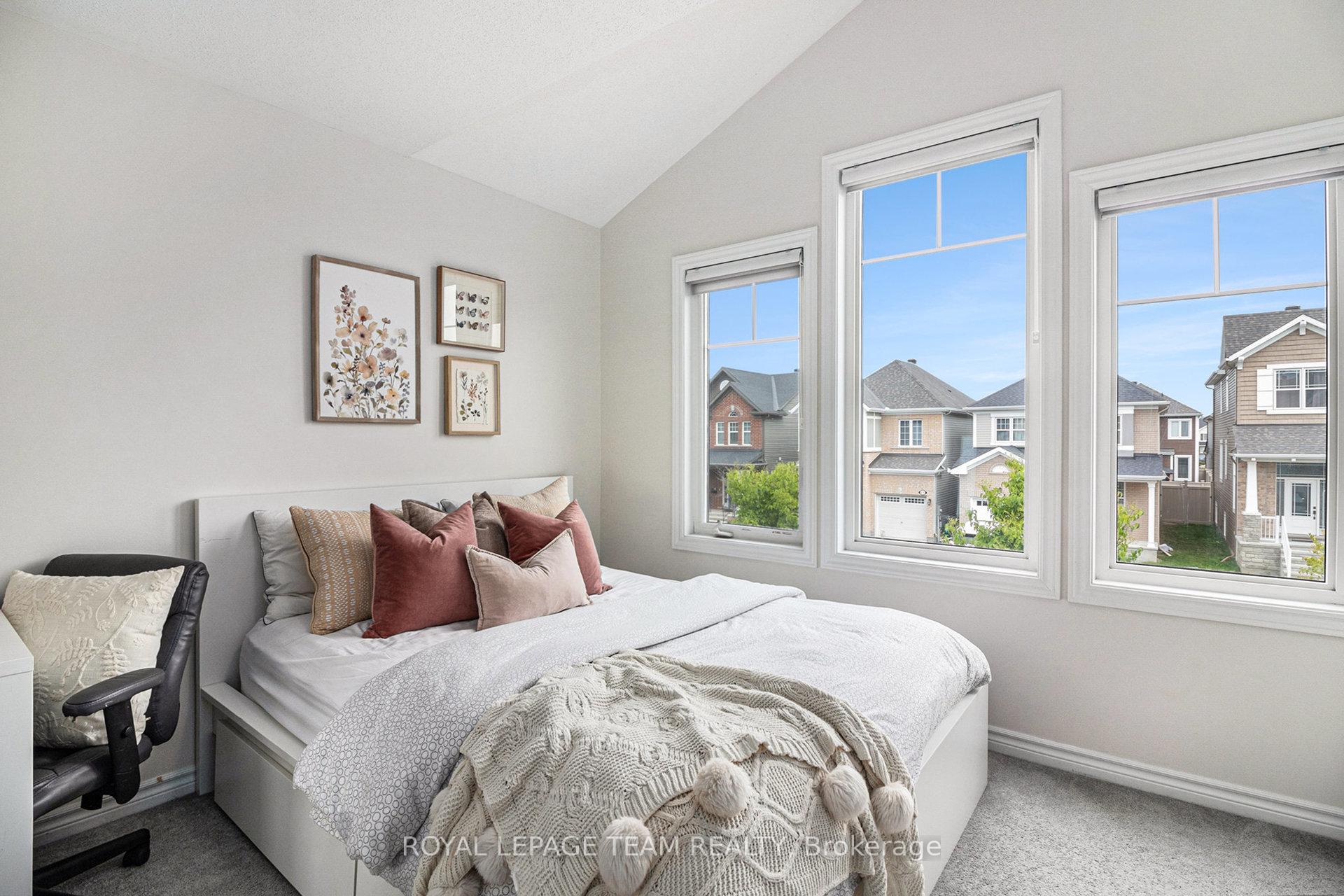Photo 28 of 283 Casa Grande Circle, Ottawa, Avalon West — HOMEH
