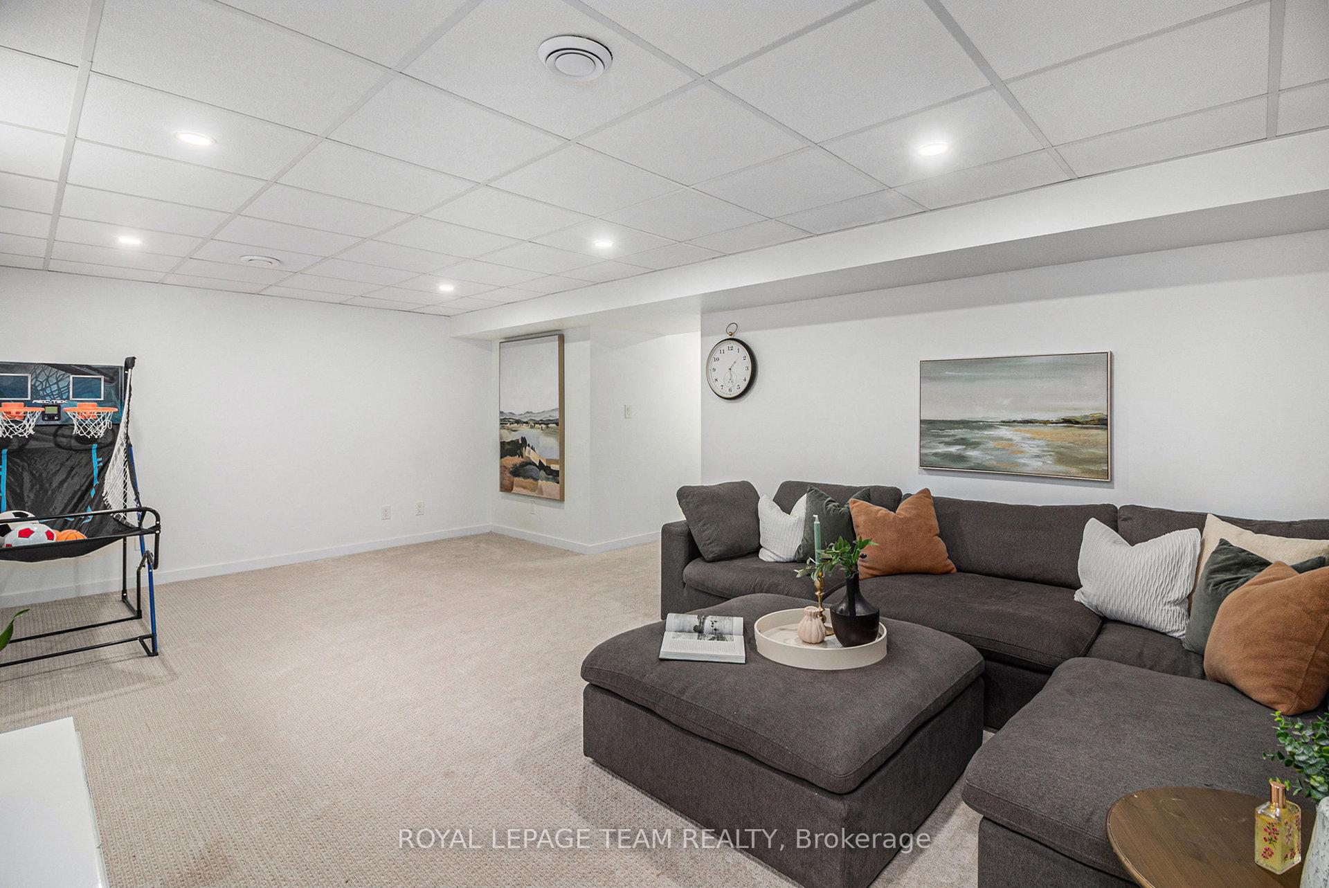 Photo 33 of 283 Casa Grande Circle, Ottawa, Avalon West — HOMEH