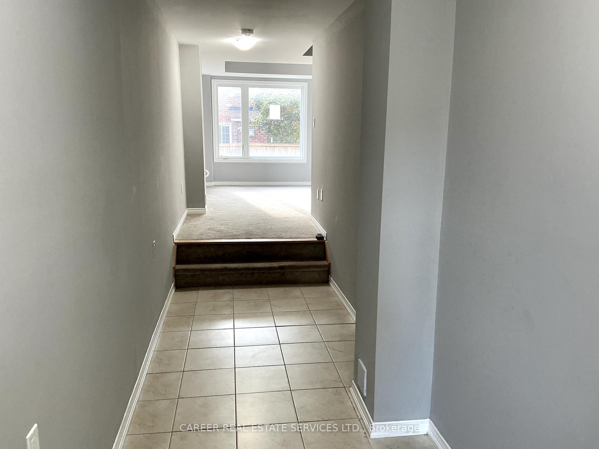 Photo 2 of 1464 Grand Prairie Path, Oshawa, Taunton — HOMEH