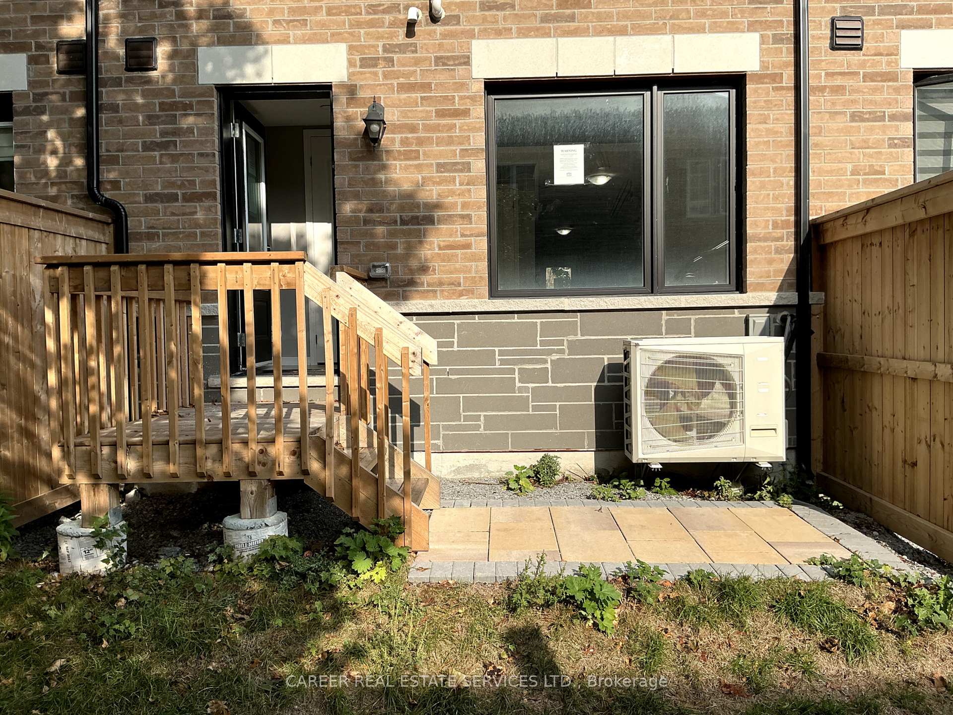 Photo 7 of 1464 Grand Prairie Path, Oshawa, Taunton — HOMEH