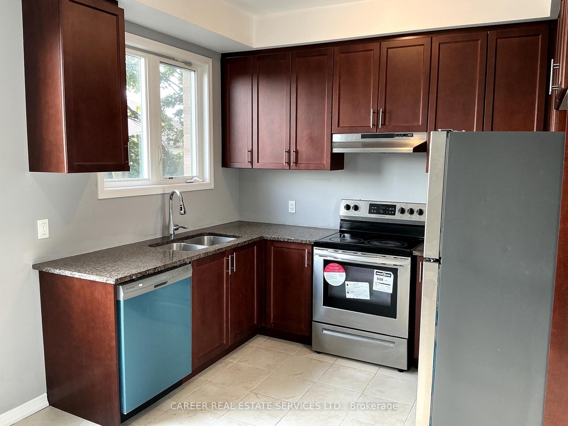Photo 10 of 1464 Grand Prairie Path, Oshawa, Taunton — HOMEH