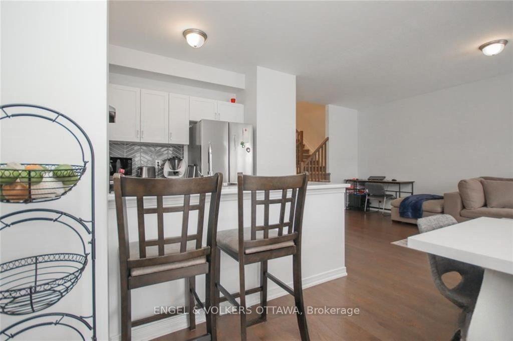 Photo 8 of 507 Tulip Tree Way, Ottawa, Mer Bleue/Bradley Estates/Anderson Park — HOMEH