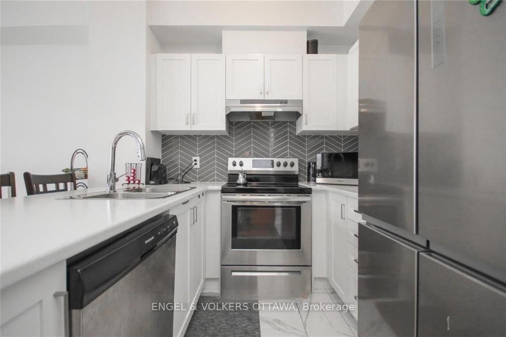 Photo 11 of 507 Tulip Tree Way, Ottawa, Mer Bleue/Bradley Estates/Anderson Park — HOMEH