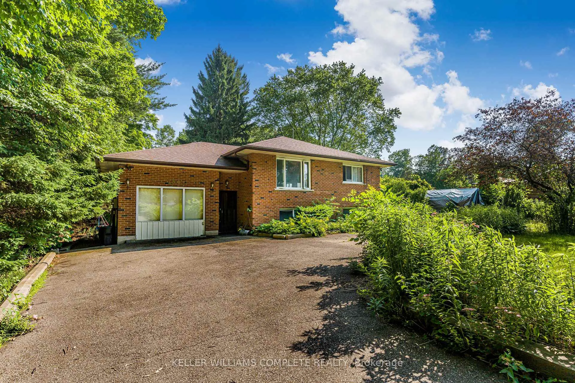 Photo 2 of 150 Merritt Road, Pelham, Fonthill — HOMEH