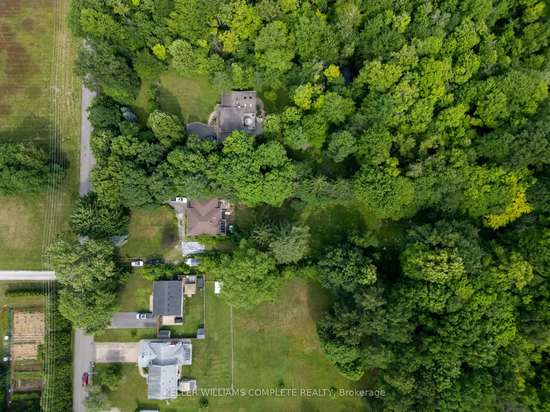 Photo 4 of 150 Merritt Road, Pelham, Fonthill — HOMEH