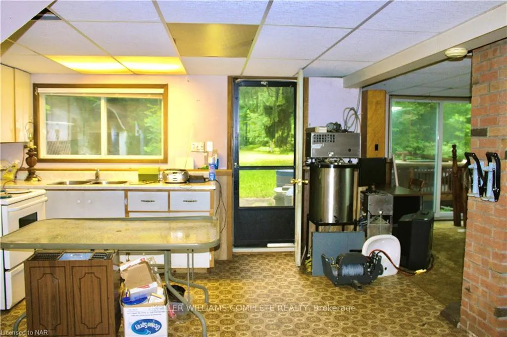 Photo 17 of 150 Merritt Road, Pelham, Fonthill — HOMEH