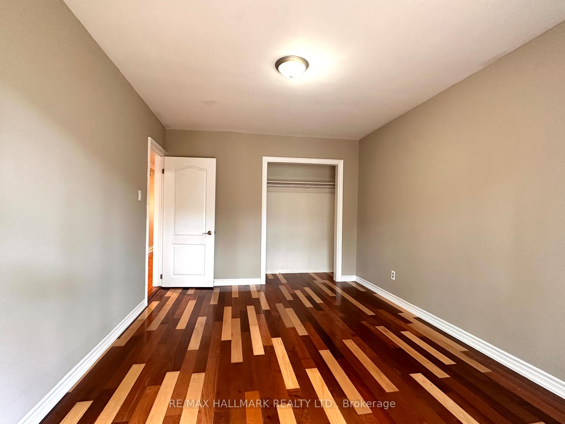 Photo 11 of 1198 Ingledene Drive, Oakville, Falgarwood — HOMEH
