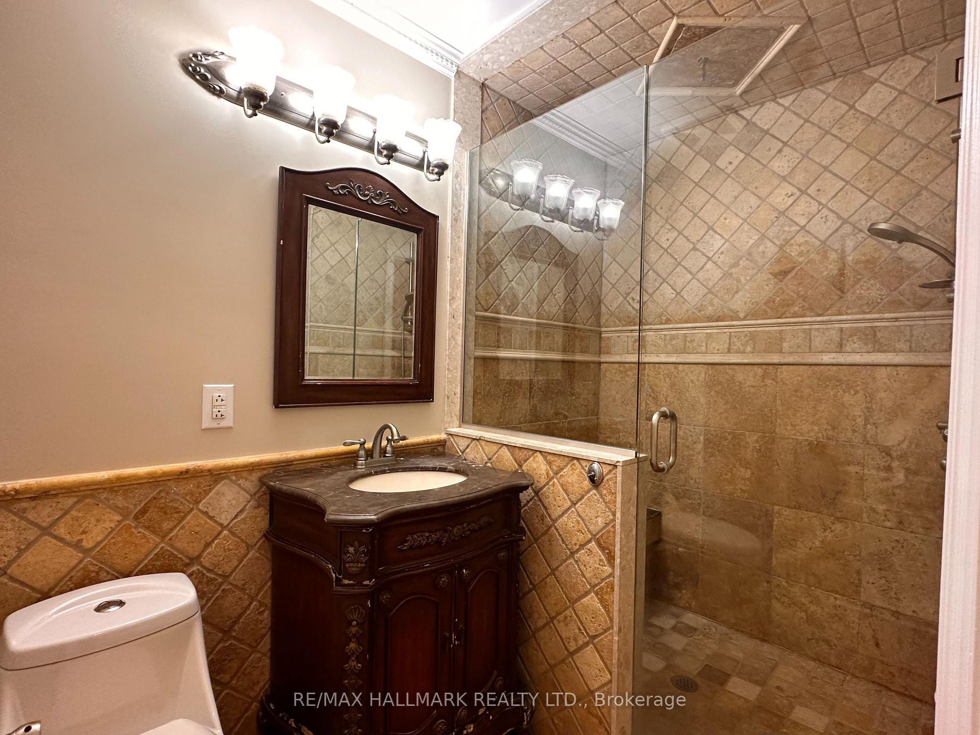 Photo 14 of 1198 Ingledene Drive, Oakville, Falgarwood — HOMEH
