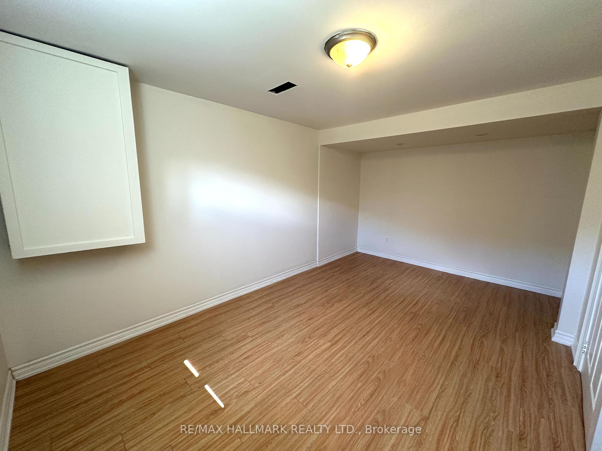 Photo 22 of 1198 Ingledene Drive, Oakville, Falgarwood — HOMEH