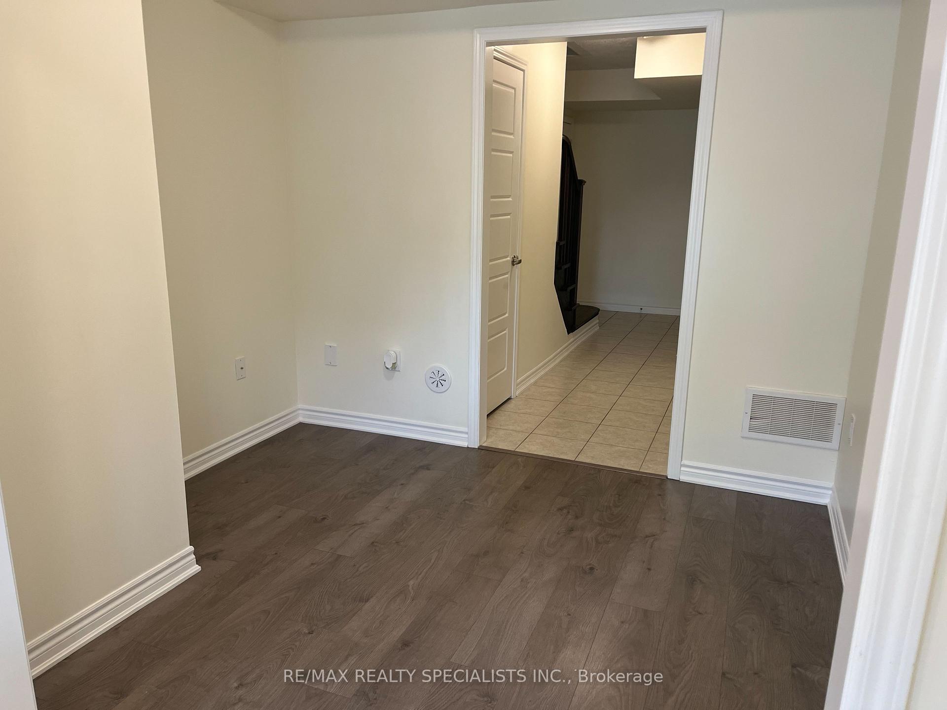 Photo 11 of Unit 137, 1000 Asleton Boulevard, Milton, Willmott — HOMEH