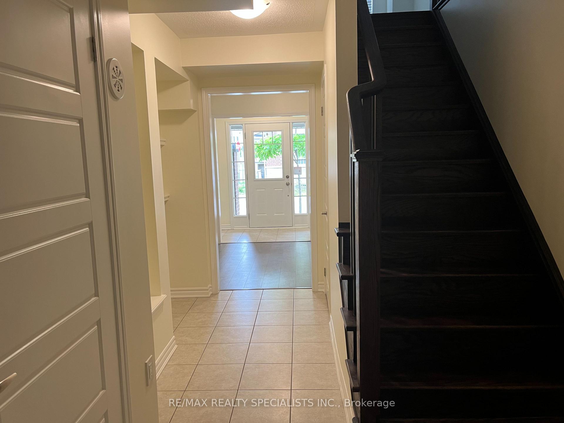 Photo 2 of Unit 137, 1000 Asleton Boulevard, Milton, Willmott — HOMEH