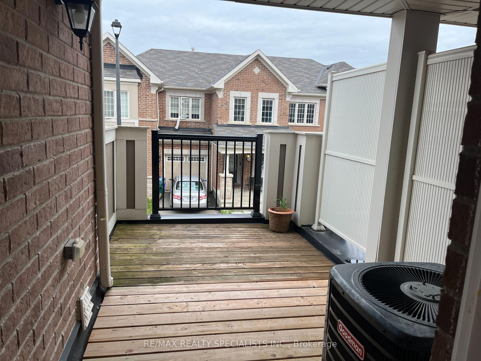 Photo 4 of Unit 137, 1000 Asleton Boulevard, Milton, Willmott — HOMEH