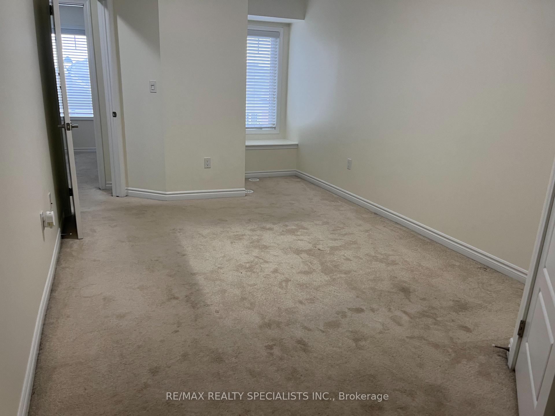 Photo 8 of Unit 137, 1000 Asleton Boulevard, Milton, Willmott — HOMEH
