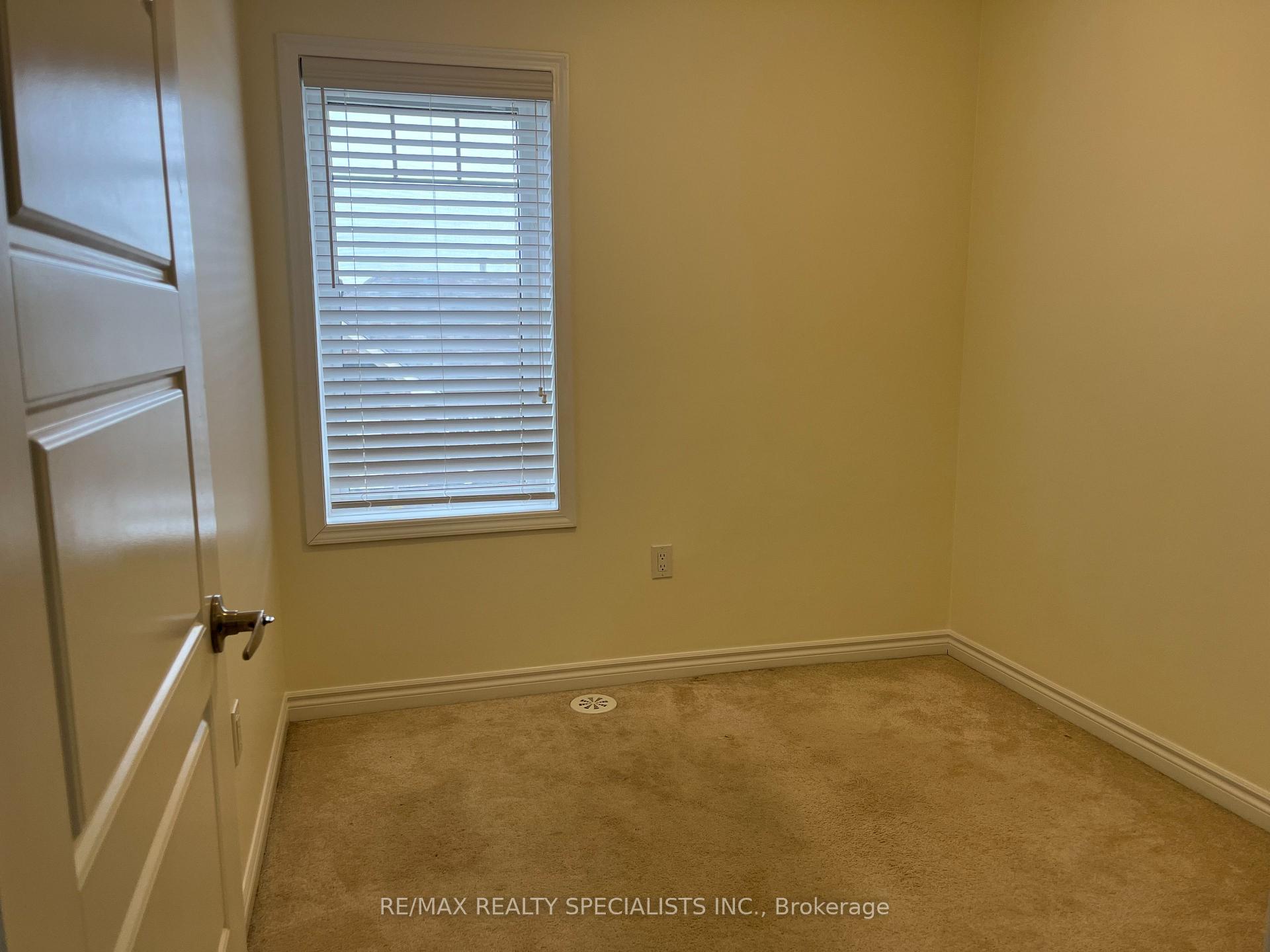 Photo 6 of Unit 137, 1000 Asleton Boulevard, Milton, Willmott — HOMEH