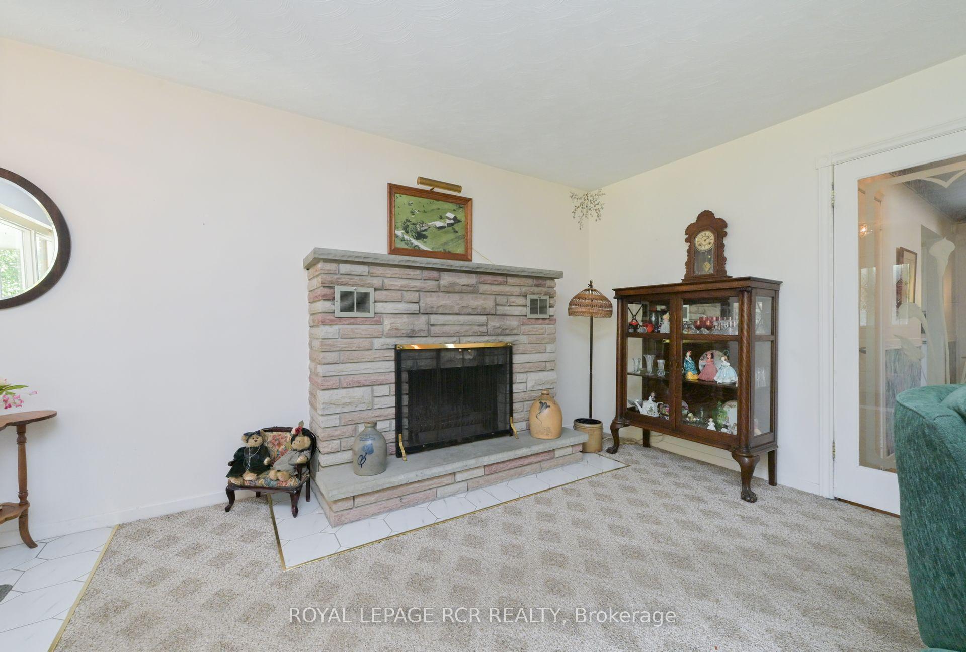 Photo 7 of 102 Tupper Street W, New Tecumseth, Alliston — HOMEH