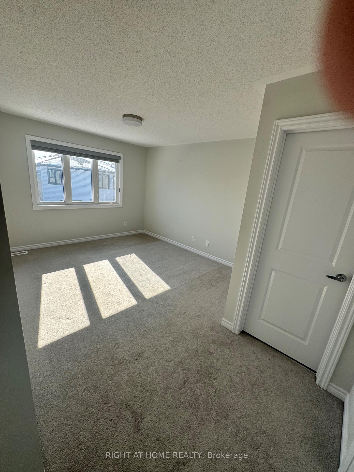 Photo 11 of 42 Chemin De Jargeau Road, Ottawa, Chapel Hill South - Orleans Village — HOMEH