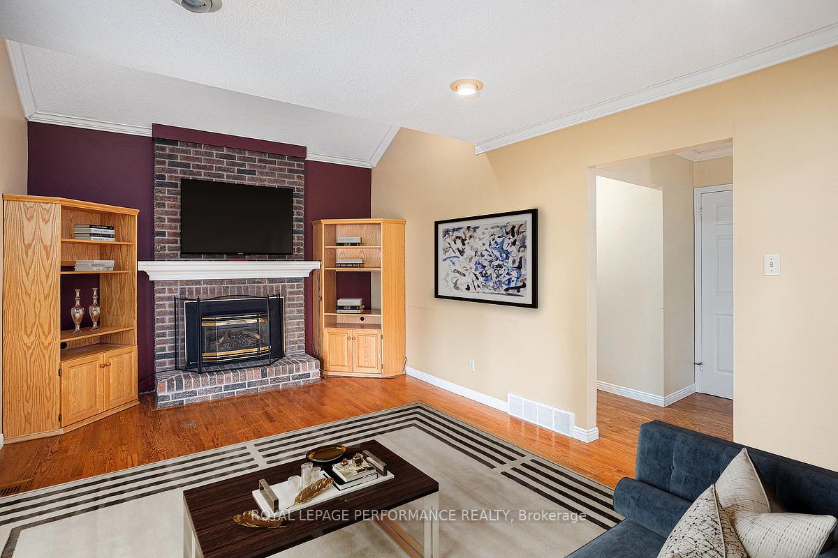 Photo 11 of 6232 Fortune Drive, Ottawa, Convent Glen North — HOMEH