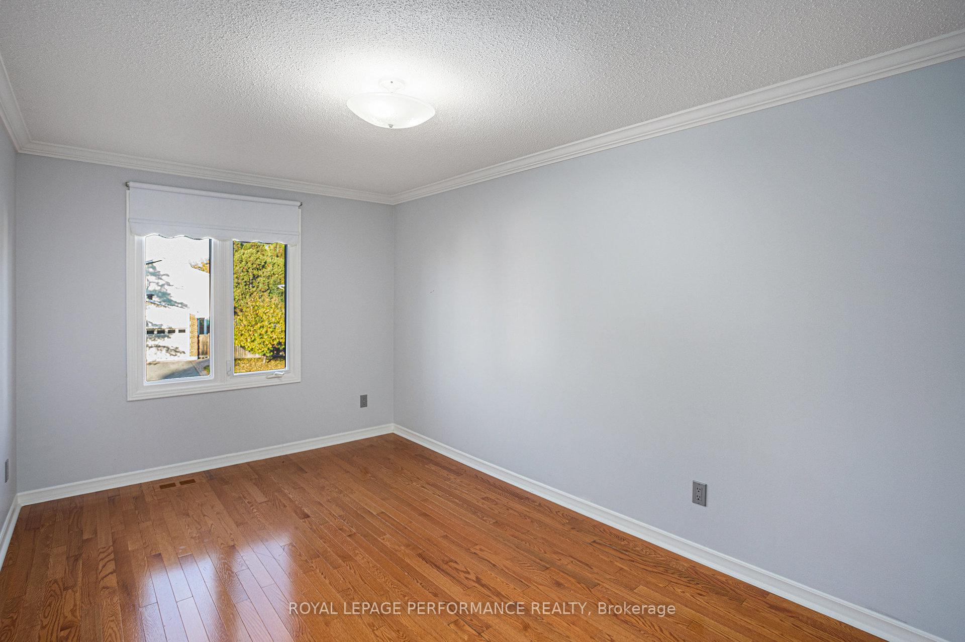 Photo 17 of 6232 Fortune Drive, Ottawa, Convent Glen North — HOMEH