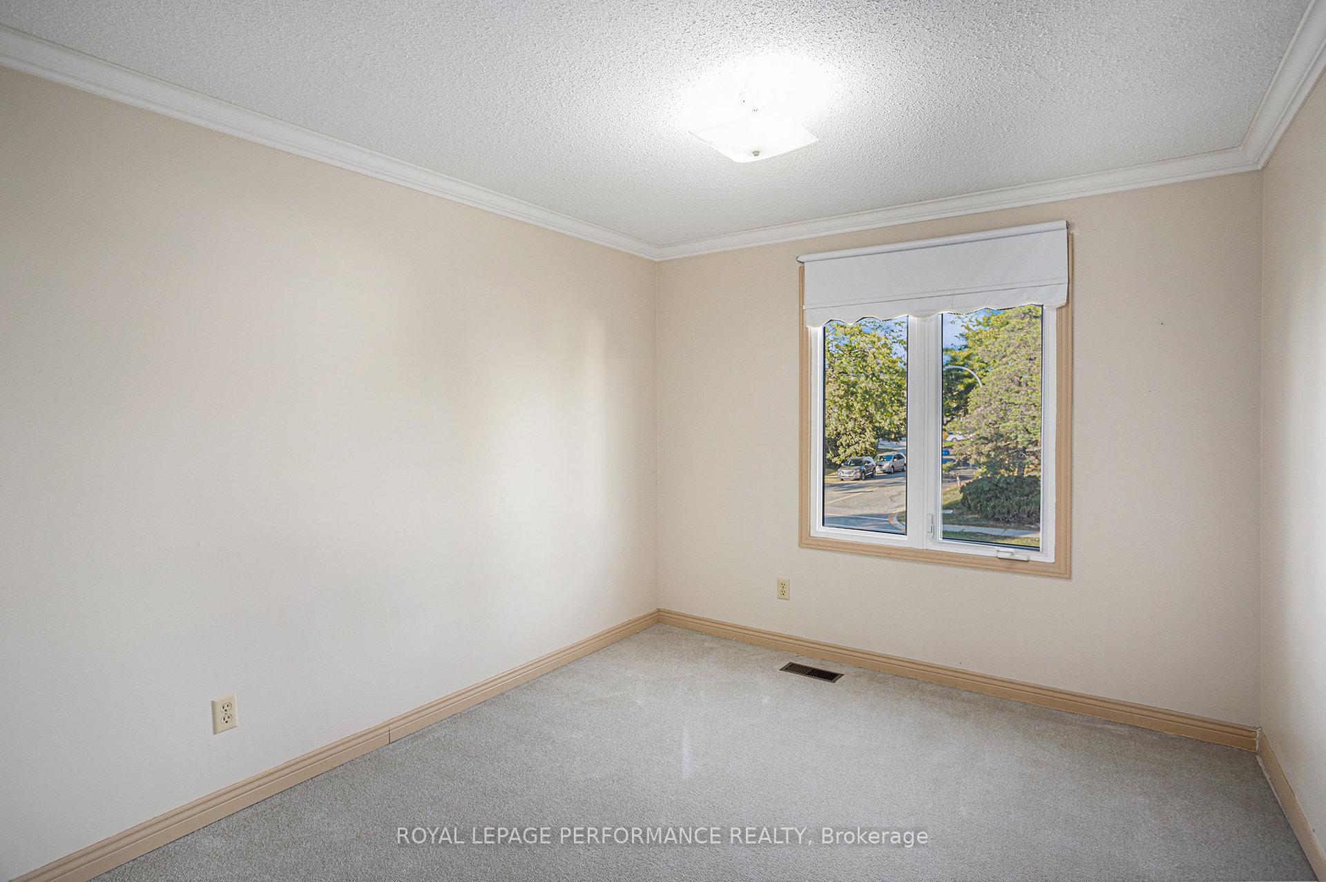 Photo 18 of 6232 Fortune Drive, Ottawa, Convent Glen North — HOMEH