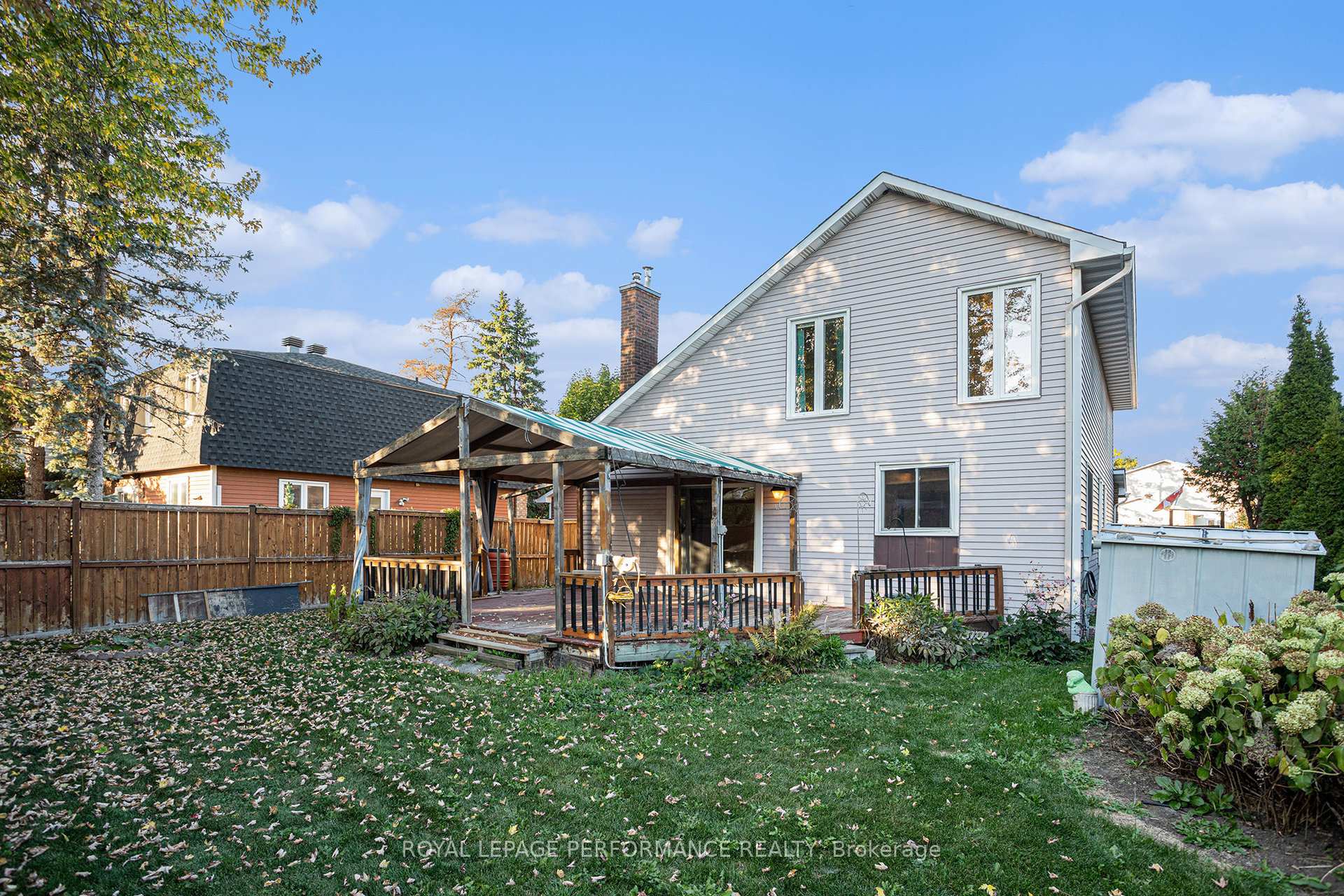 Photo 25 of 6232 Fortune Drive, Ottawa, Convent Glen North — HOMEH