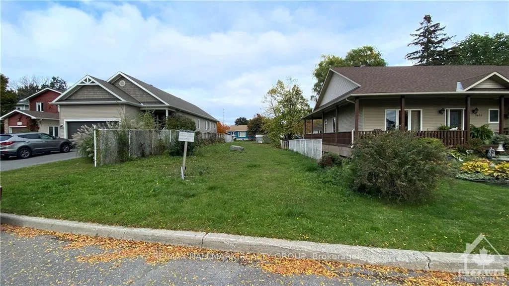 Photo 2 of 1673 Kindersley Avenue, Ottawa, Chateauneuf — HOMEH