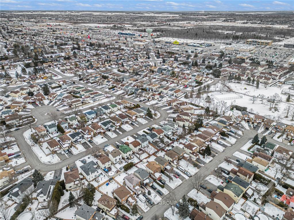 Photo 9 of 1673 Kindersley Avenue, Ottawa, Chateauneuf — HOMEH