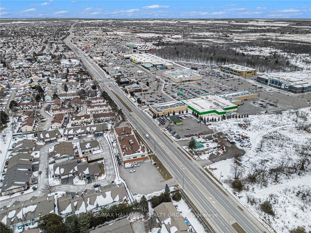 Photo 11 of 1673 Kindersley Avenue, Ottawa, Chateauneuf — HOMEH