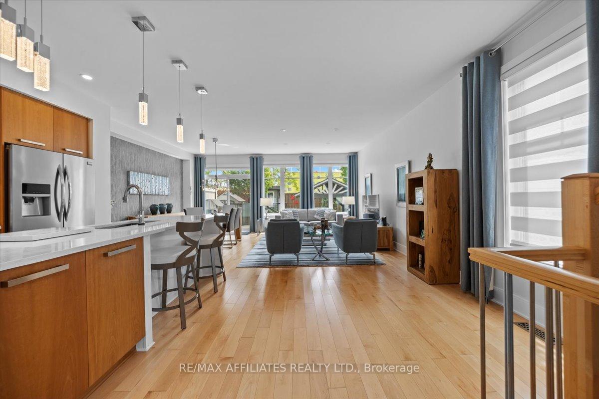 Photo 4 of 312 Mishawashkode Street, Ottawa, Camelot — HOMEH