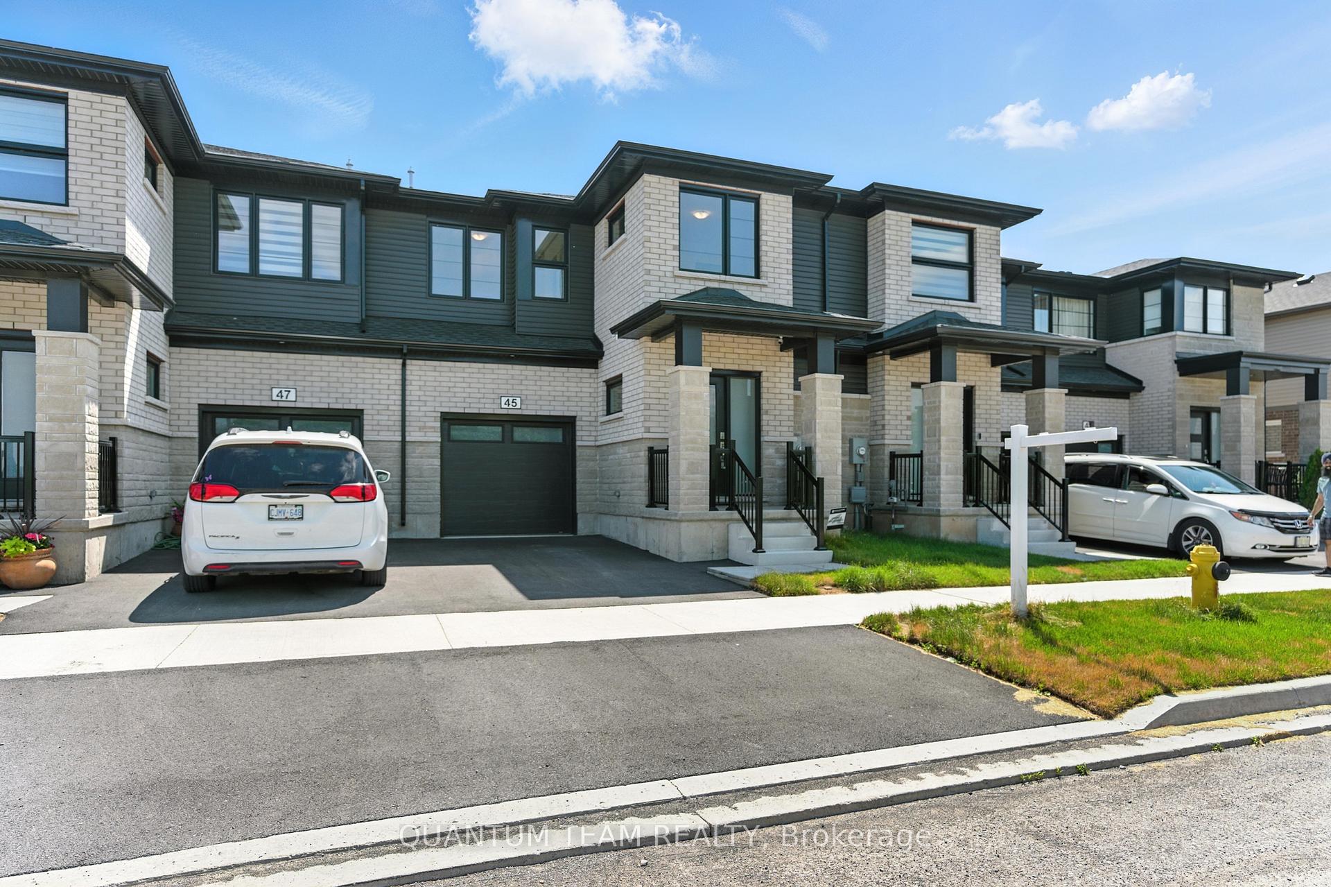 Photo 2 of 45 Saffron Way, Pelham, Fonthill — HOMEH