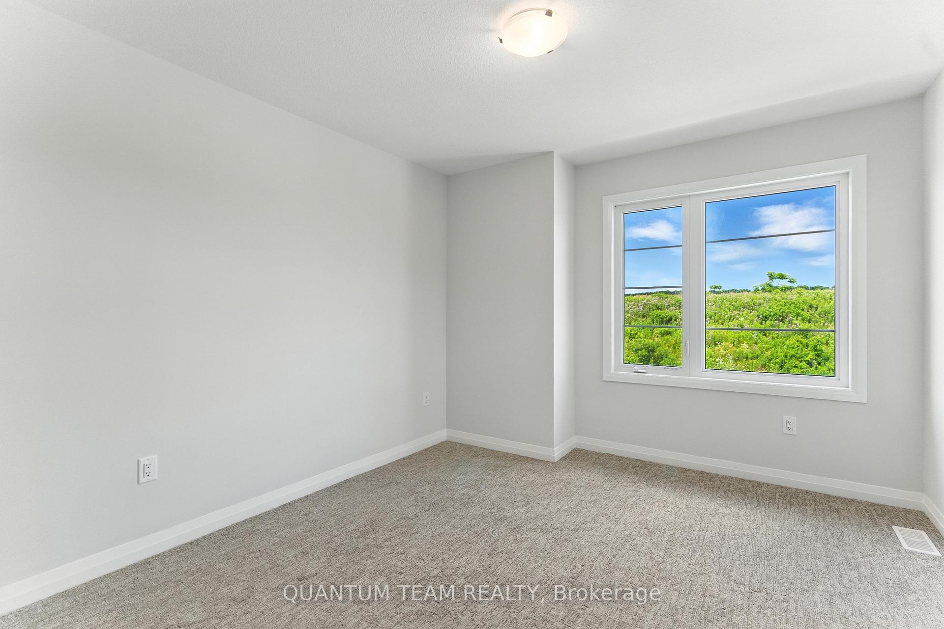 Photo 8 of 45 Saffron Way, Pelham, Fonthill — HOMEH