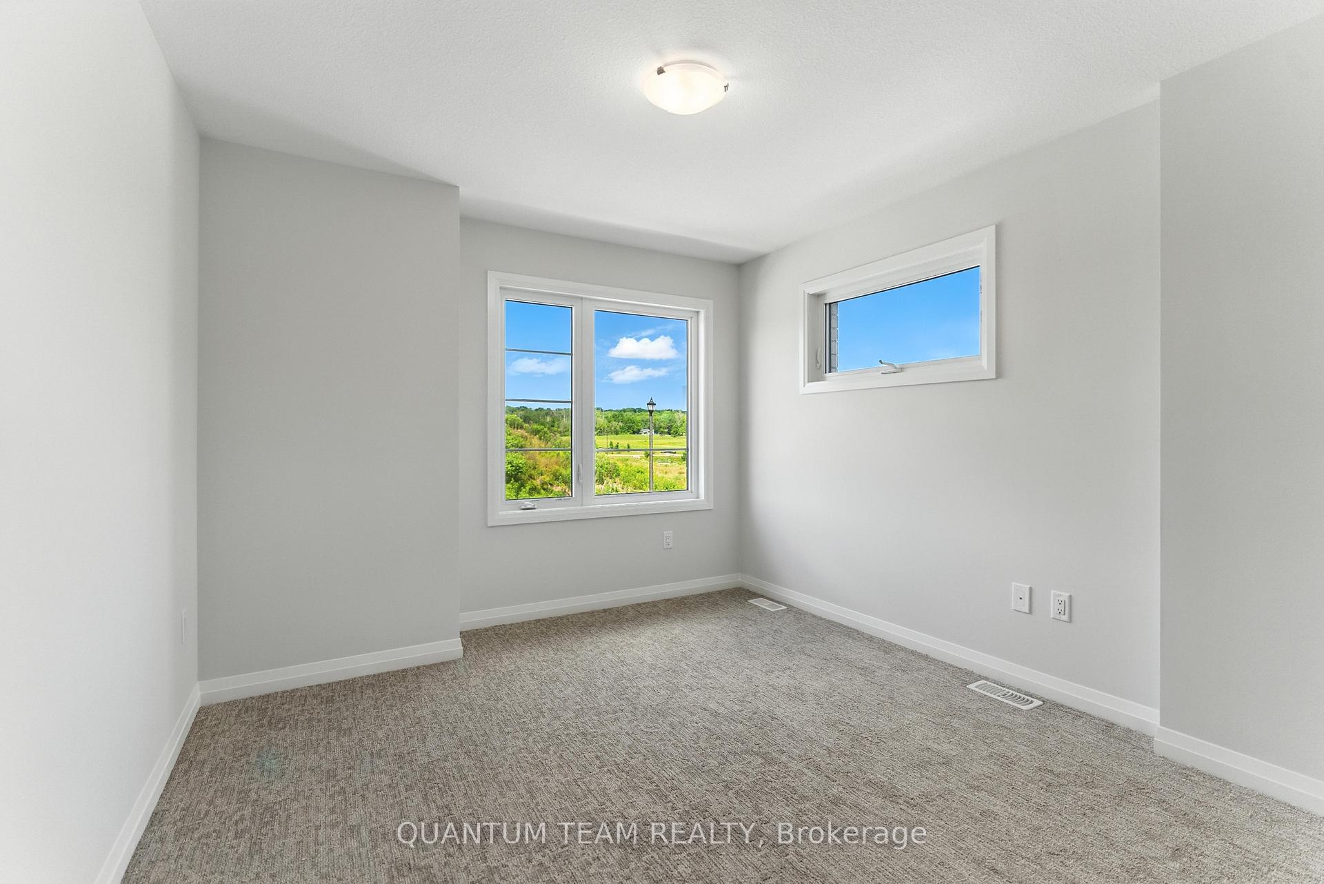 Photo 11 of 45 Saffron Way, Pelham, Fonthill — HOMEH