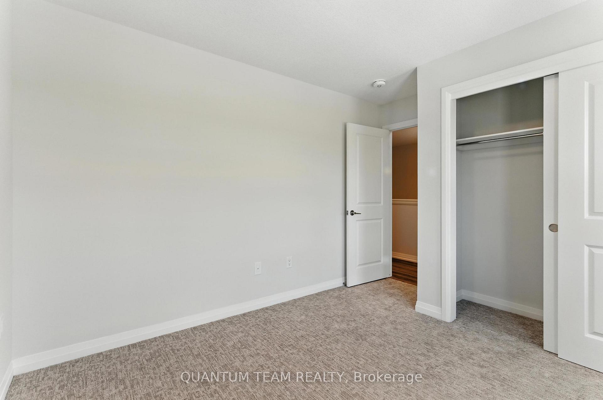 Photo 13 of 45 Saffron Way, Pelham, Fonthill — HOMEH