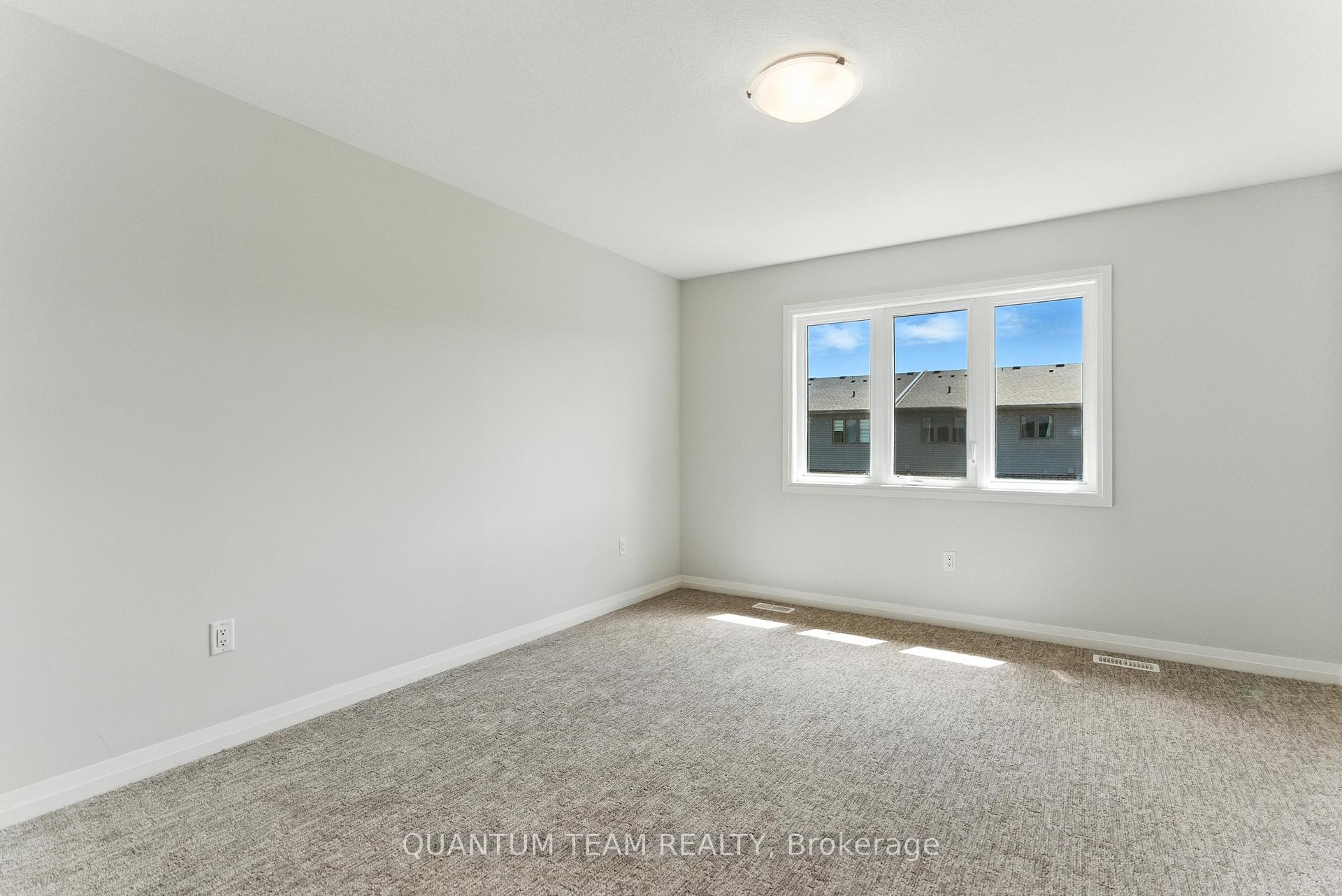 Photo 17 of 45 Saffron Way, Pelham, Fonthill — HOMEH