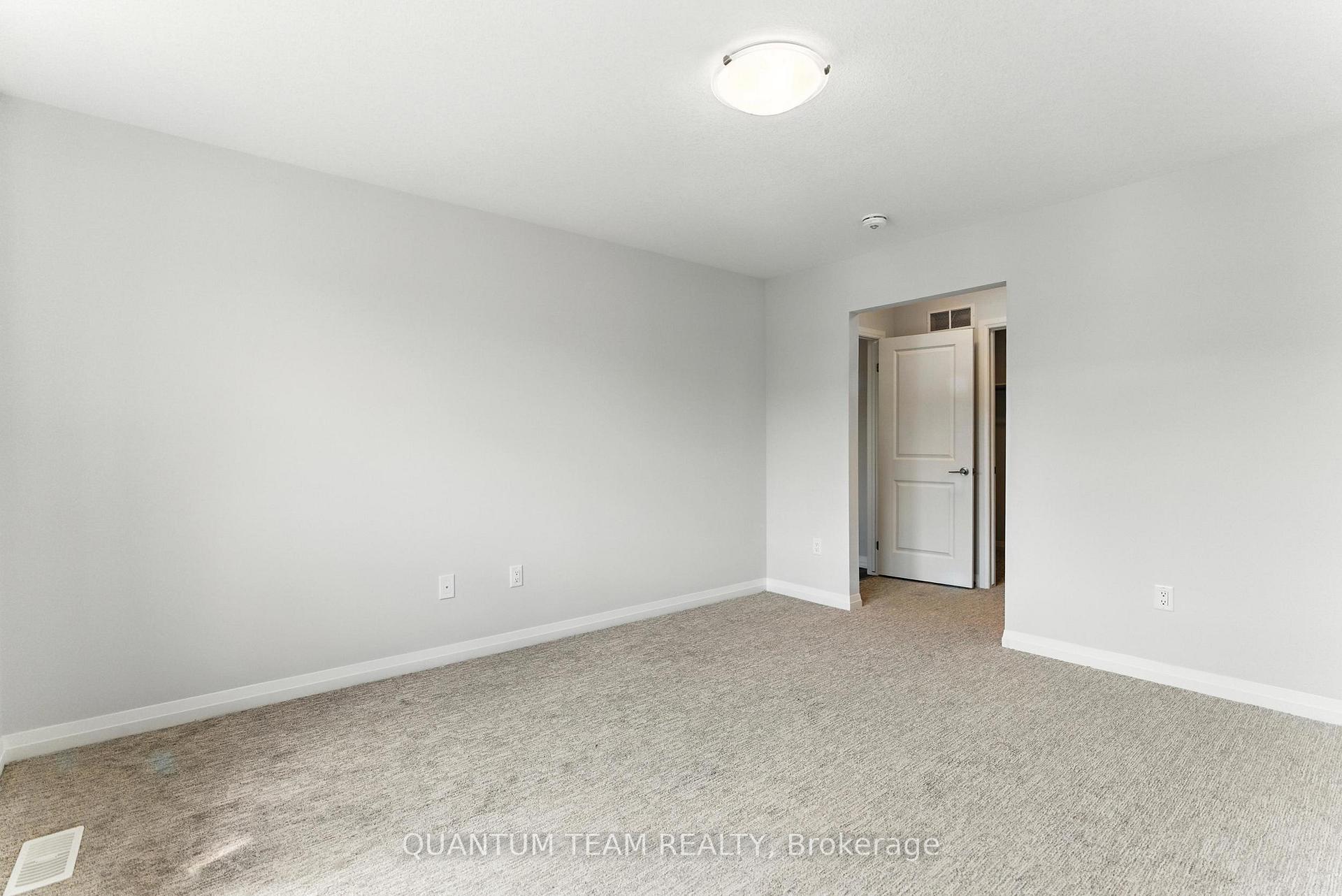 Photo 18 of 45 Saffron Way, Pelham, Fonthill — HOMEH